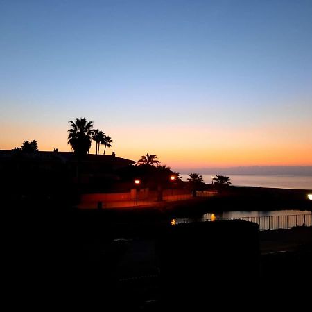Cosy House With Garden Infront Of The Sea Apartamento Creixell Exterior foto