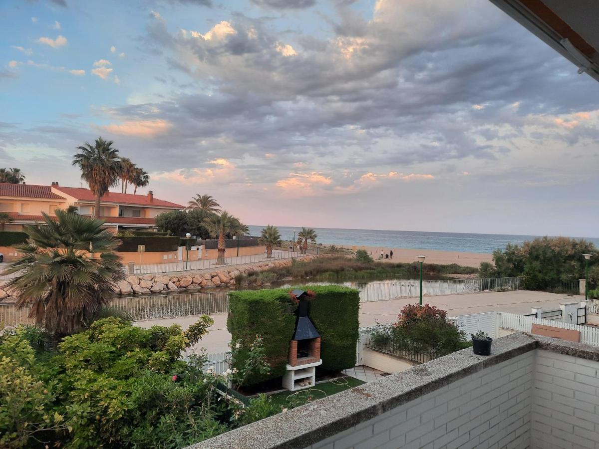 Cosy House With Garden Infront Of The Sea Apartamento Creixell Exterior foto