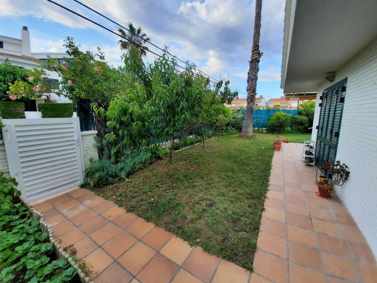 Cosy House With Garden Infront Of The Sea Apartamento Creixell Exterior foto